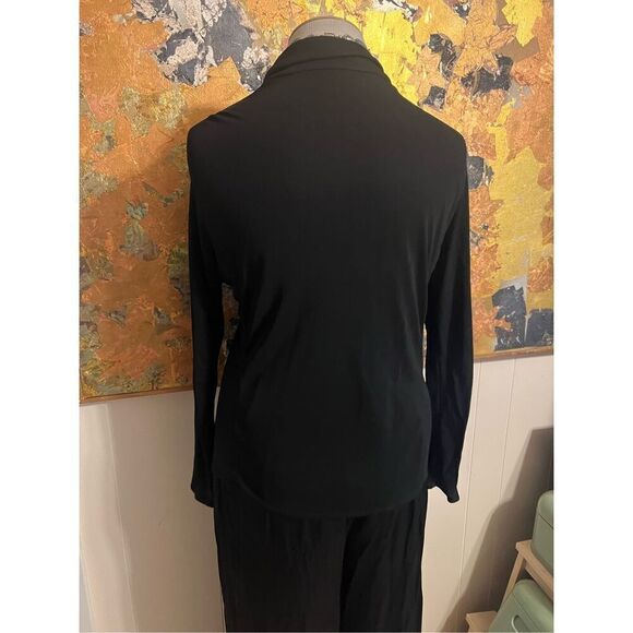 Simple Classic Vintage Emanuel Ungaro Acrylic Knit Black Cardigan w/Magnetic Clo - Picture 4 of 7